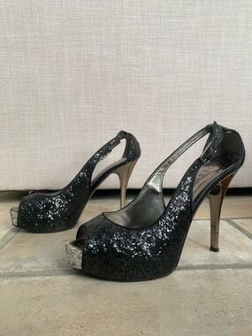 Guess Black Sparkle Peep Toe Stiletto Heels – Size 7.5